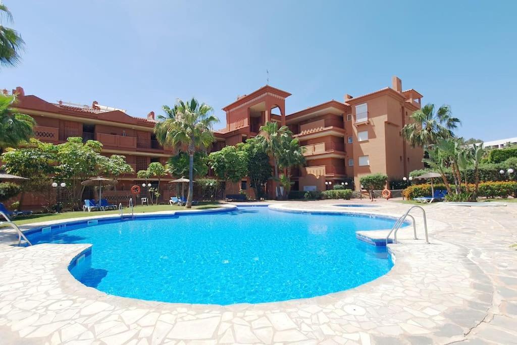 Moderno En Apartment