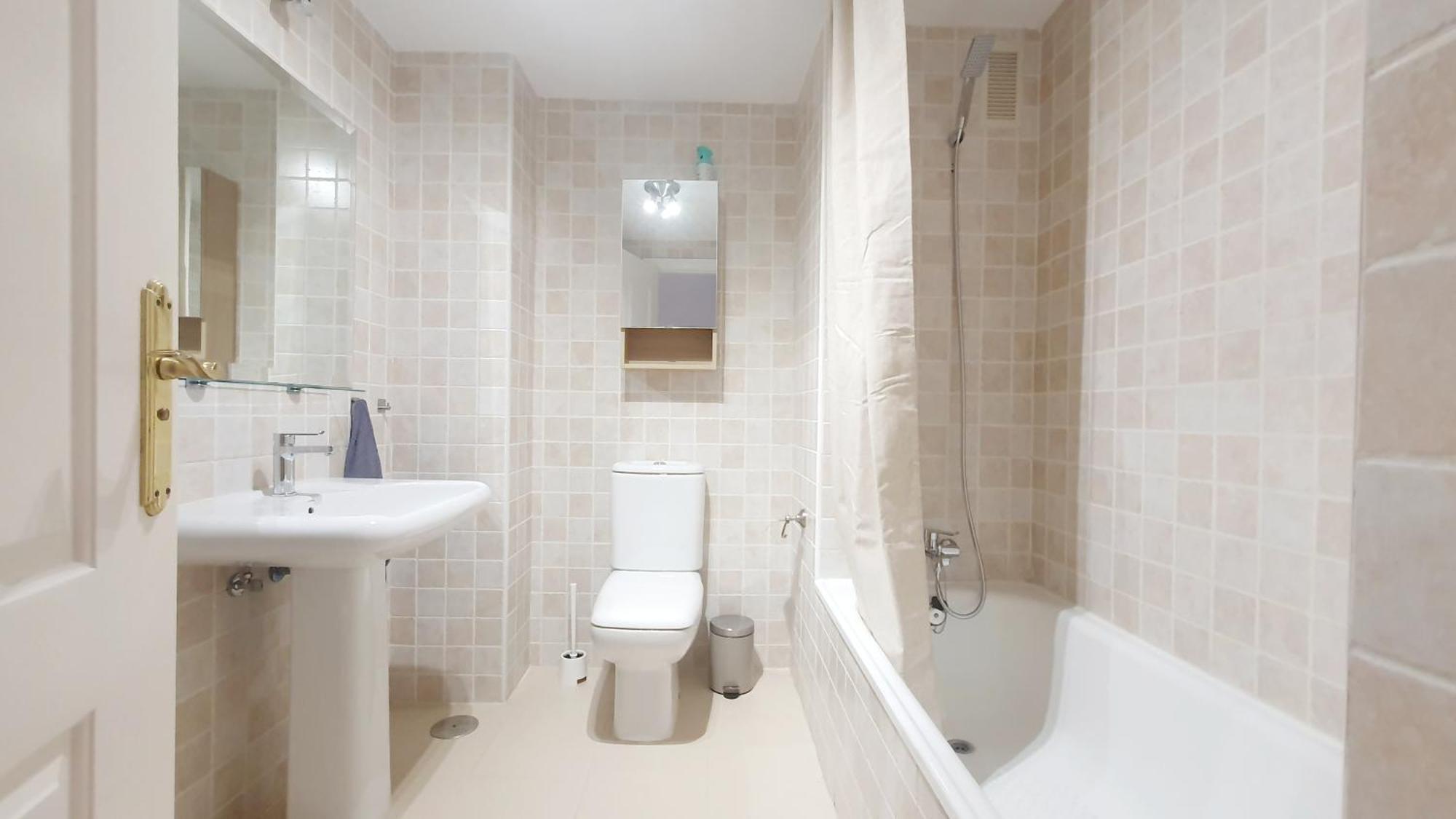 Apartment Moderno En *